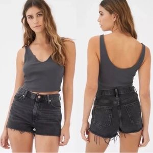 Urban Outfitters BDG Girlfriend High Rise Denim Short in Washed Black Size: 28